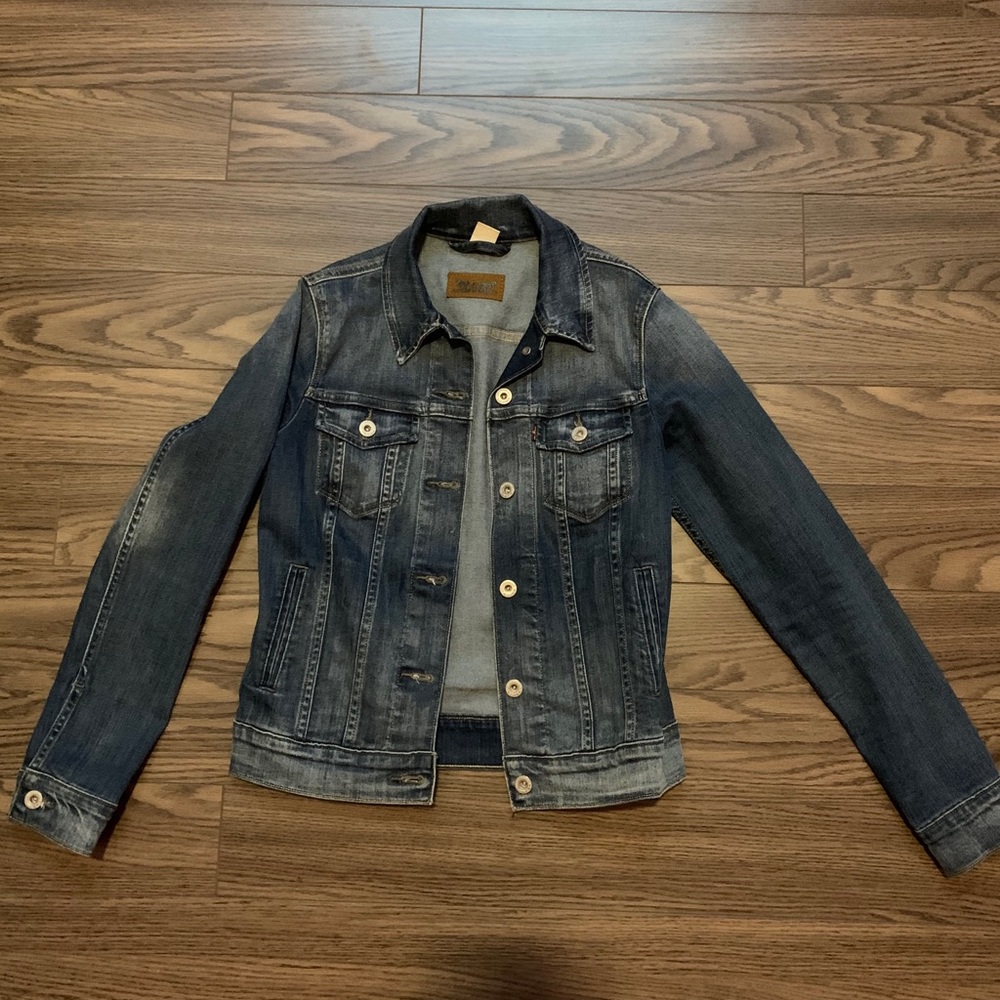 Levi’s denim jacket